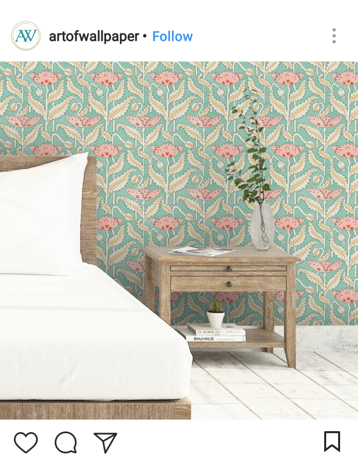 iwannabealady.com floral wallpaper is making a comeback in a big way, and there's something for everyone.