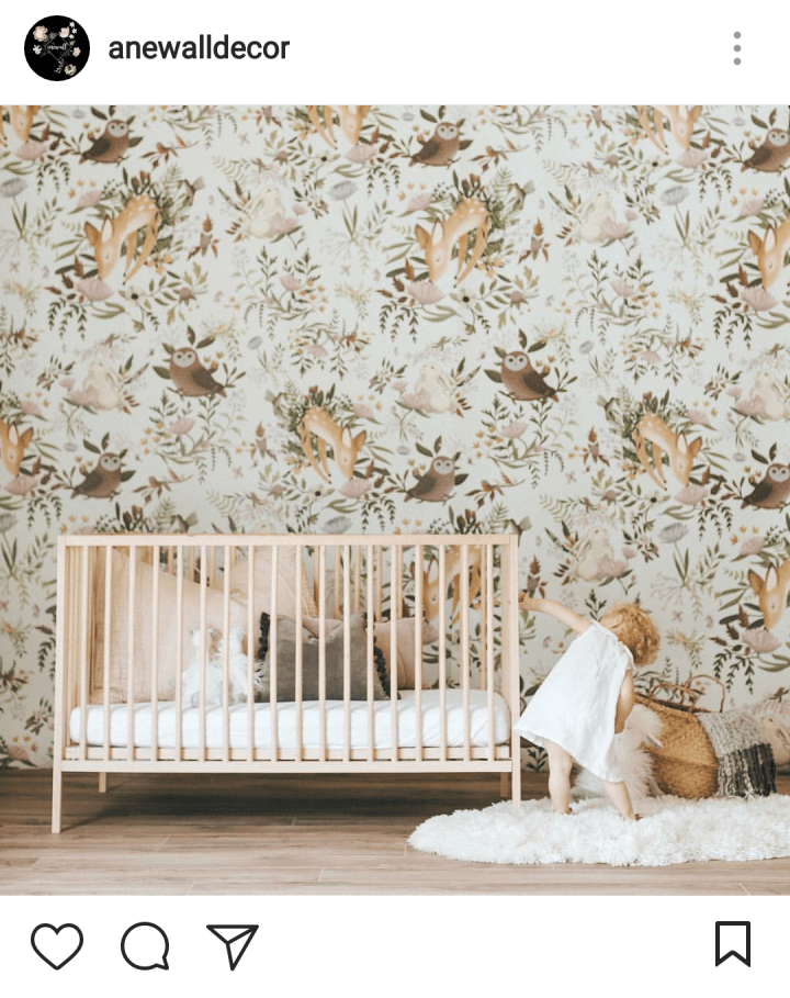 iwannabealady.com floral wallpaper is making a comeback in a big way, and there's something for everyone.
